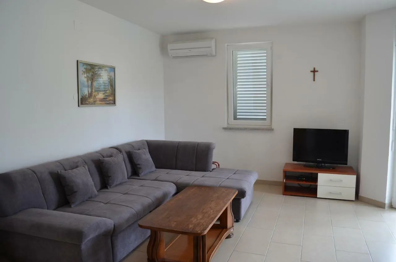 Apartments Buljan Baska  0*, Baska (Krk)